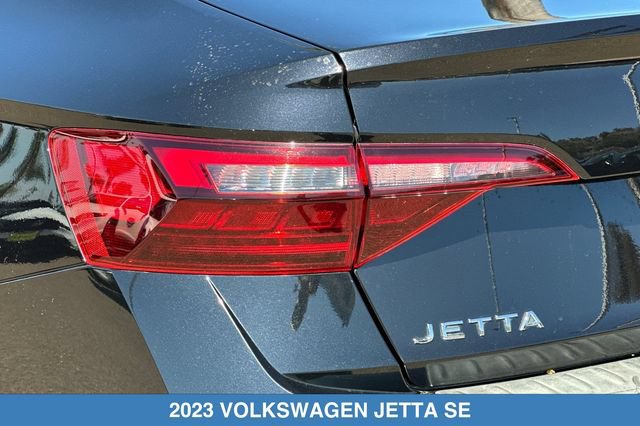 Used 2023 Volkswagen Jetta SE w/ Panoramic Sunroof Package FWD image 28