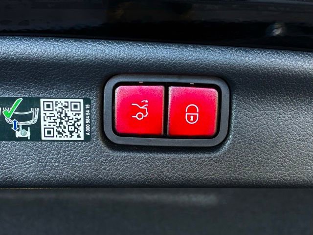 Certified 2025 Mercedes-Benz C 300 Sedan image 35