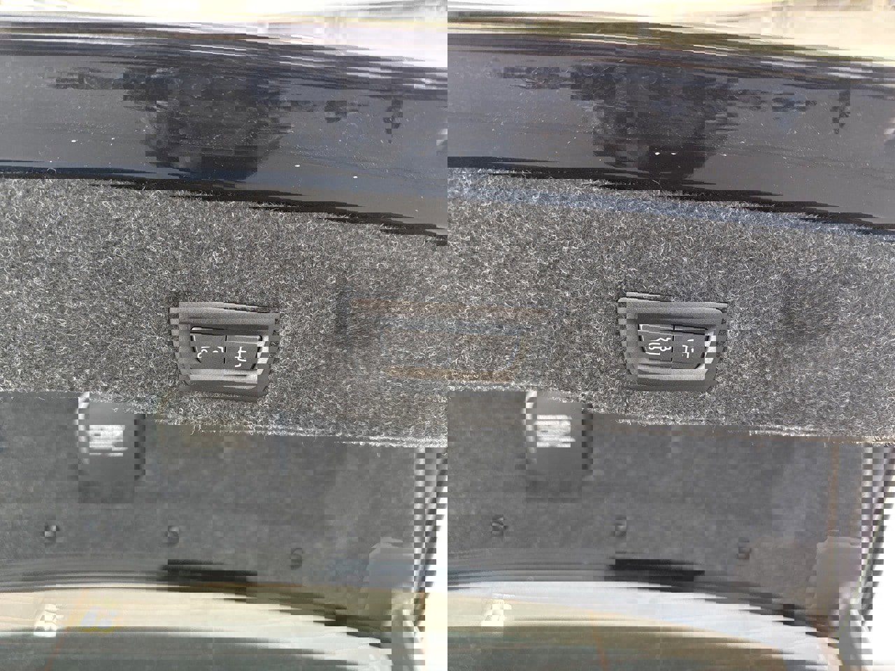 Certified 2025 BMW 530i xDrive 530i xDrive w/ Premium Package image 11