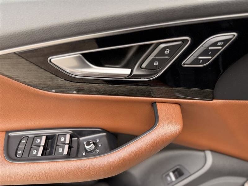 Used 2017 Audi Q7 3.0T Premium Plus image 21