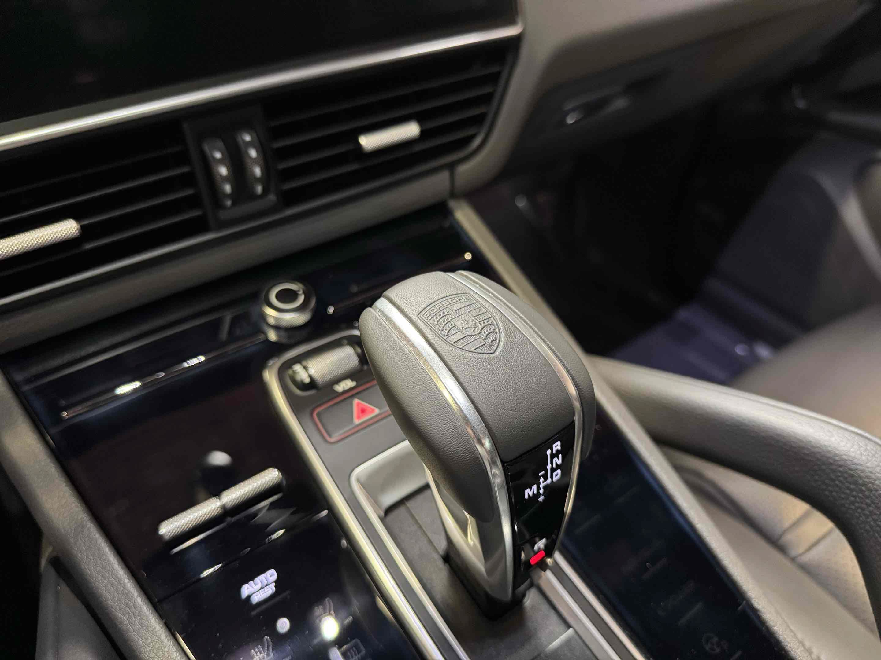 Used 2019 Porsche Cayenne AWD/4WD image 32