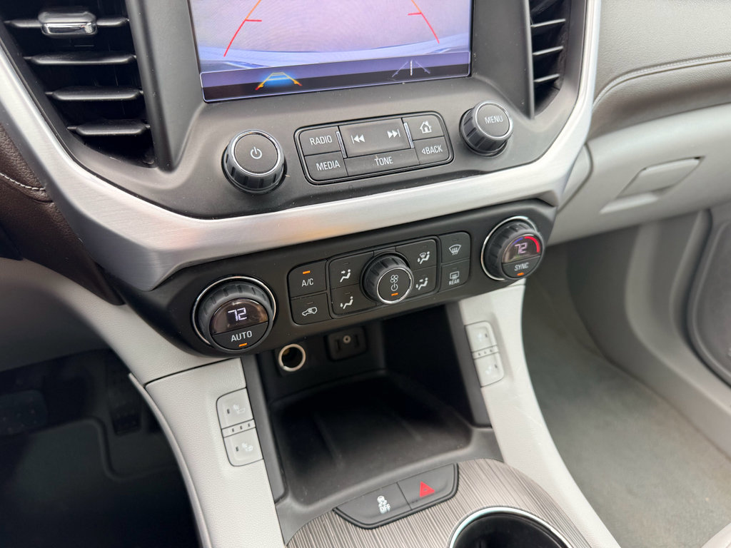 Used 2017 GMC Acadia SLT FWD image 18