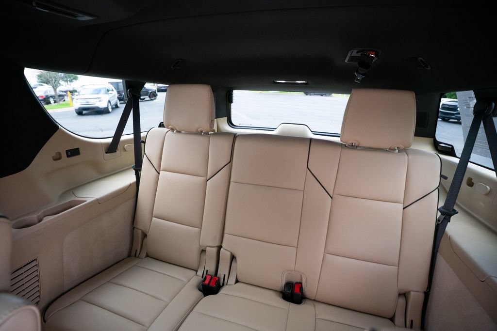Used 2022 Cadillac Escalade ESV Premium Luxury AWD/4WD image 49
