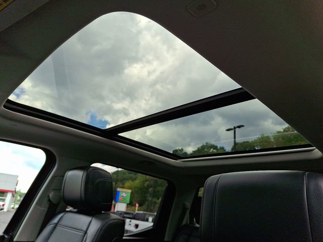 Used 2022 Toyota Tundra Limited image 17