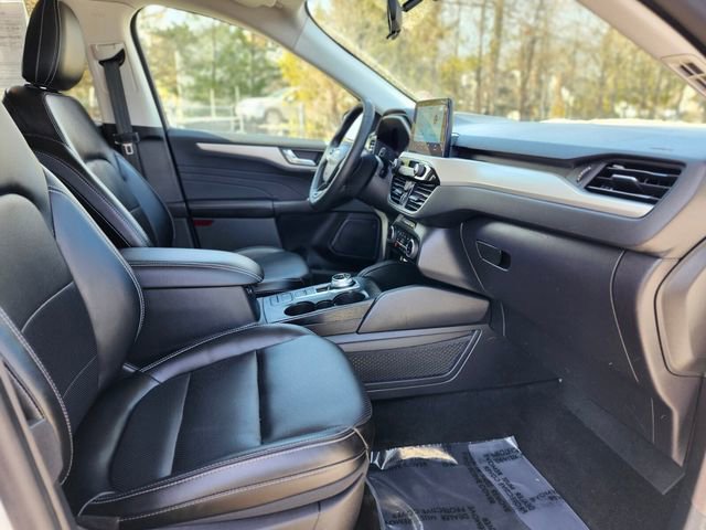 Certified 2022 Ford Escape SEL image 11