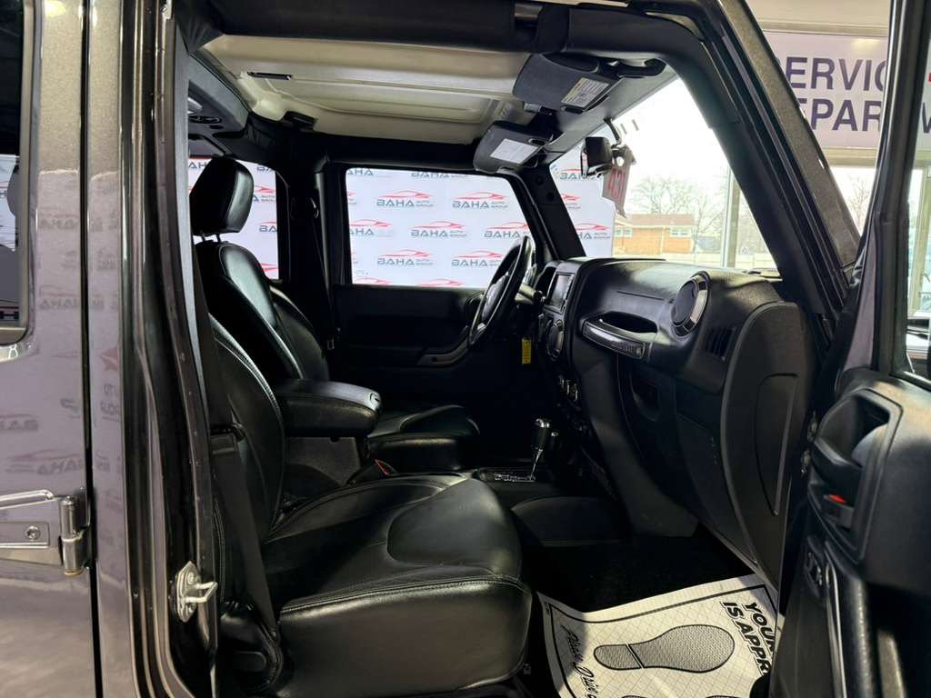 Used 2018 Jeep Wrangler Altitude image 38