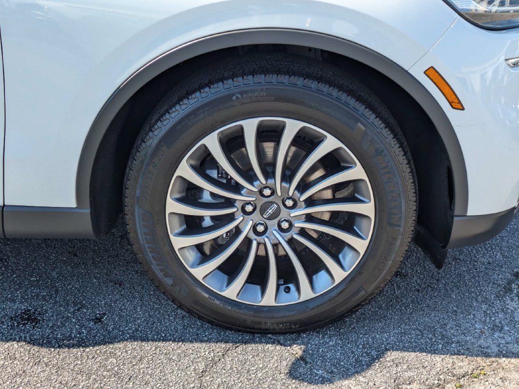 Used 2020 Lincoln Aviator Reserve w/ Elements Package Plus RWD image 11