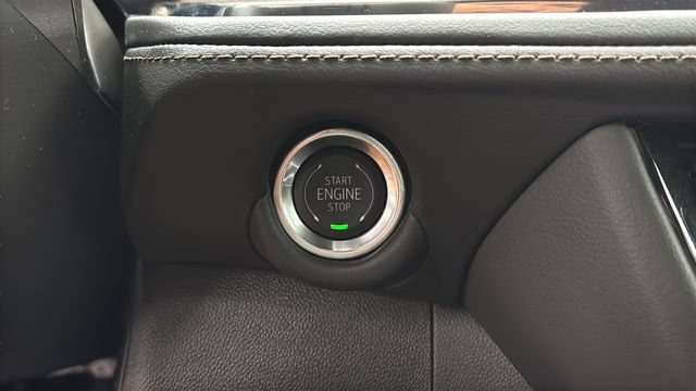 Used 2025 Chevrolet Tahoe High Country AWD/4WD image 29