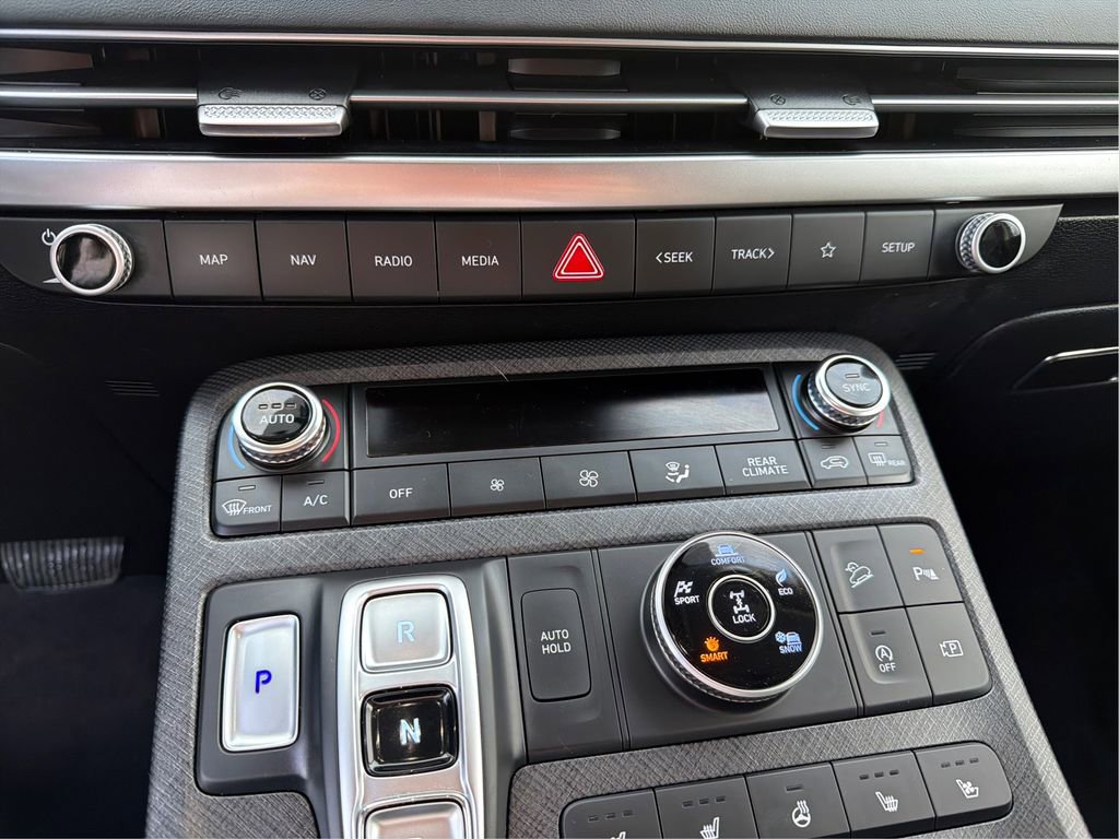 Used 2023 Hyundai Palisade Limited image 28