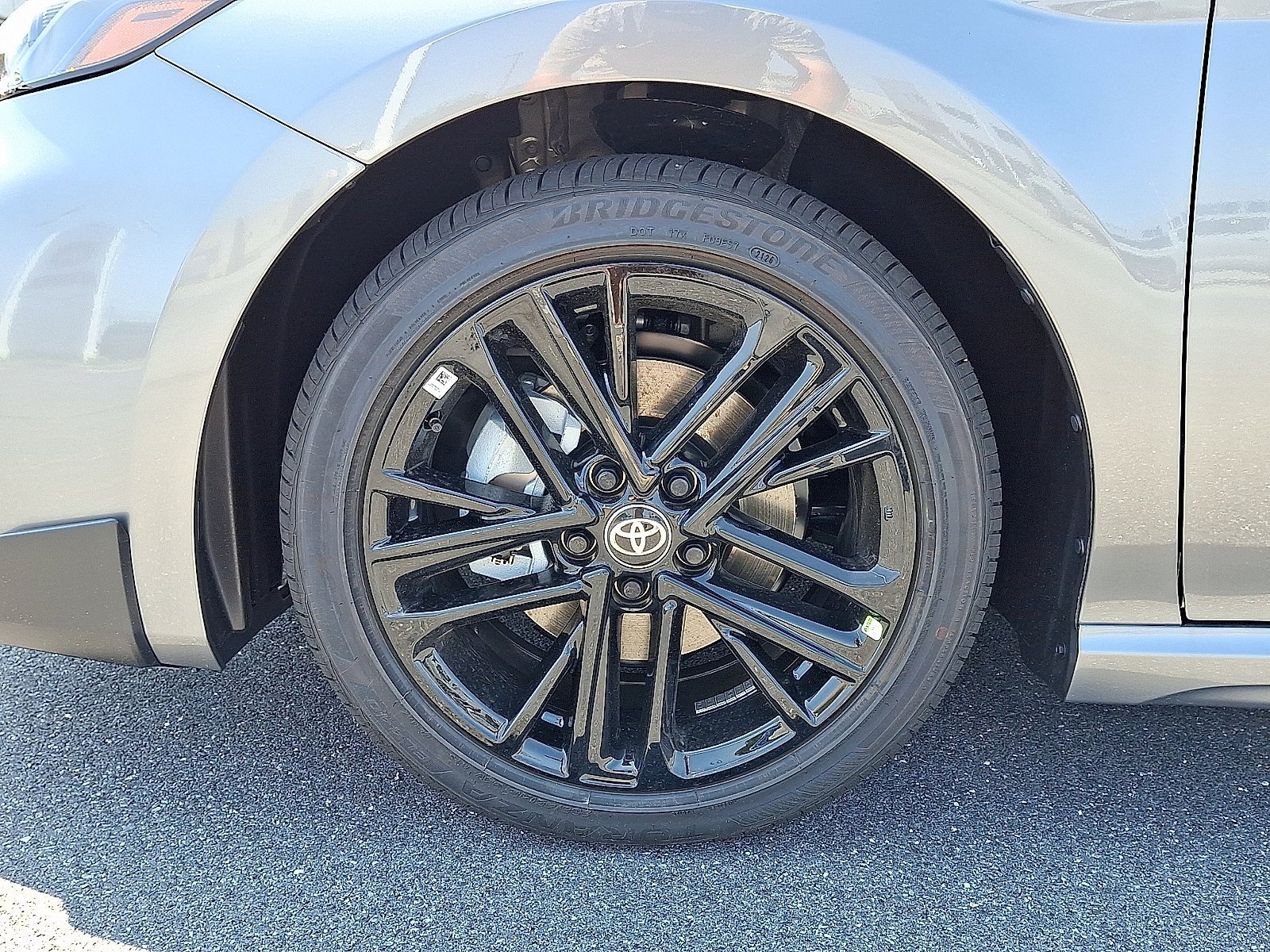 New 2026 Toyota Camry SE w/ Convenience Package FWD image 4