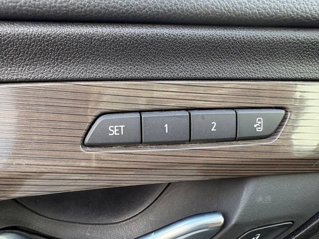 Used 2023 GMC Terrain Denali w/ Denali Premium Package AWD/4WD image 14