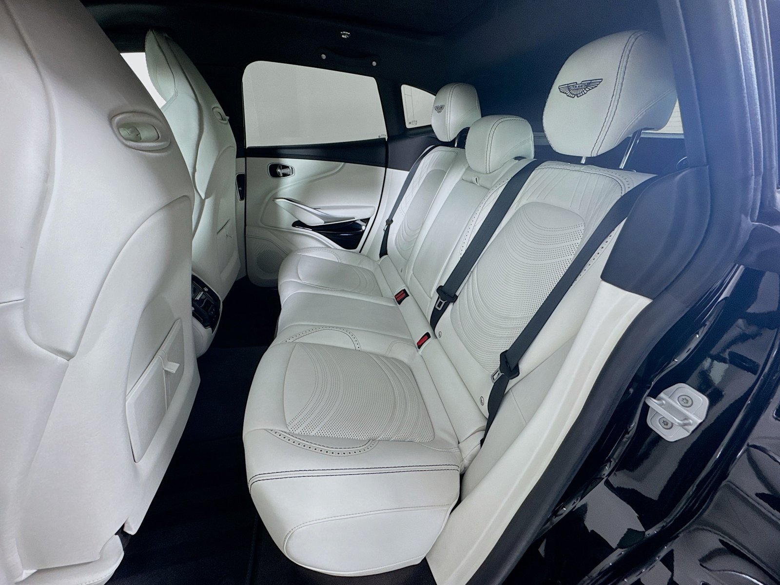 Used 2023 Aston Martin DBX 707 AWD/4WD image 24