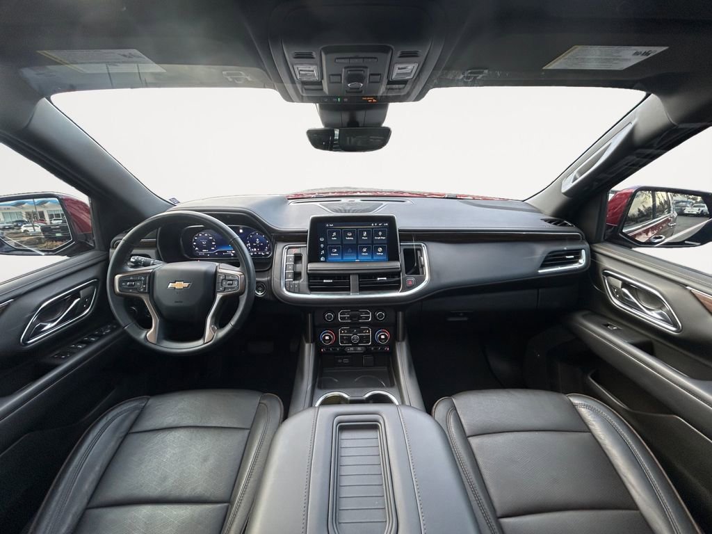 Used 2023 Chevrolet Suburban High Country image 13