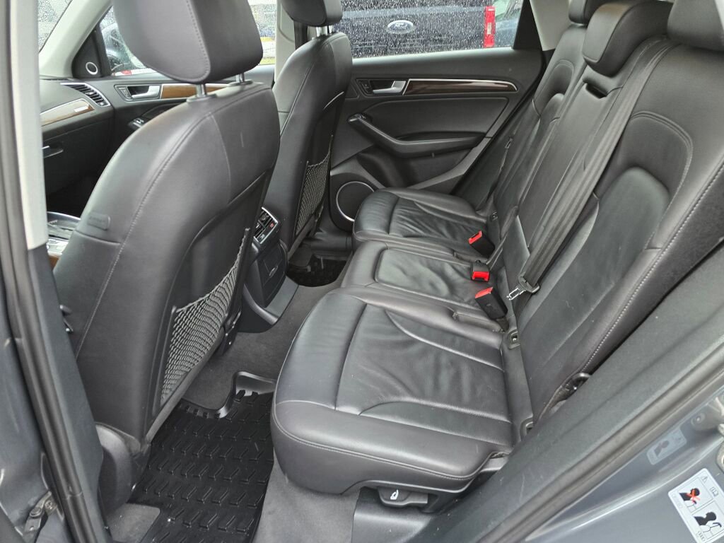 Used 2016 Audi Q5 2.0T Premium Plus w/ Technology Package image 12