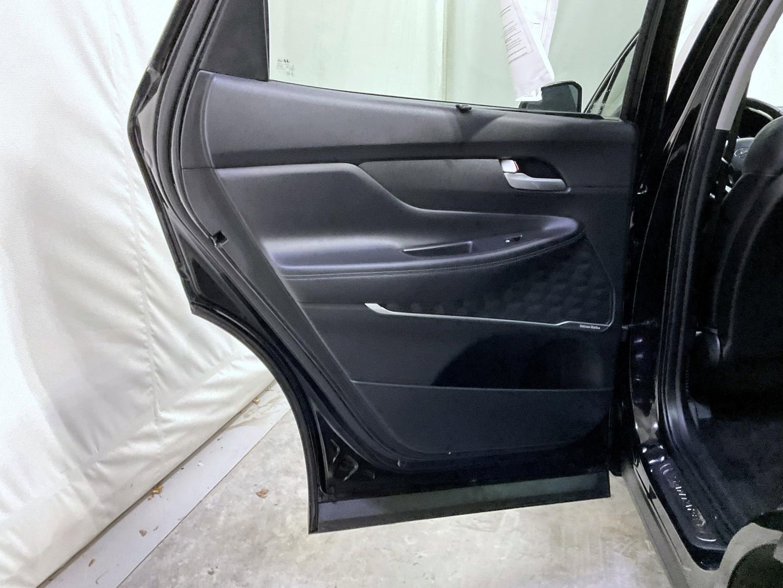 Used 2023 Hyundai Santa Fe SEL Premium image 18