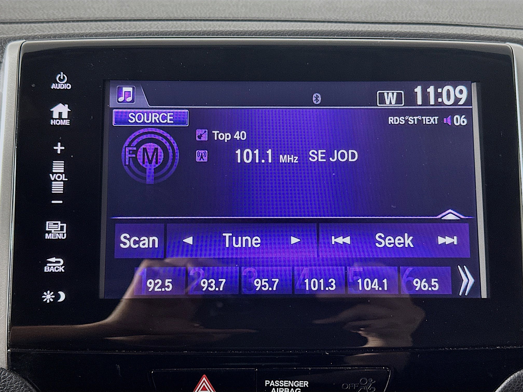 Used 2017 Honda Pilot EX-L image 19