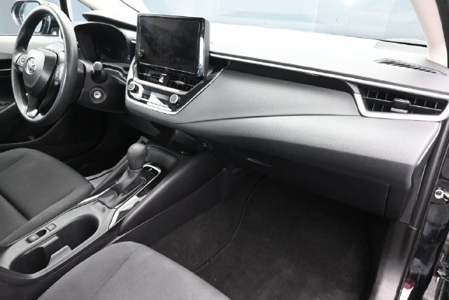 Used 2026 Toyota Corolla LE FWD image 33