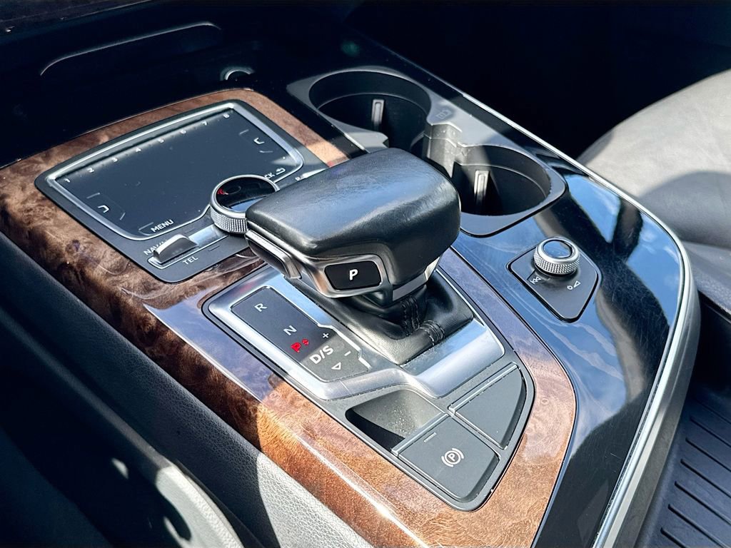 Used 2018 Audi Q7 3.0T Premium Plus w/ Premium Plus Package AWD/4WD image 18