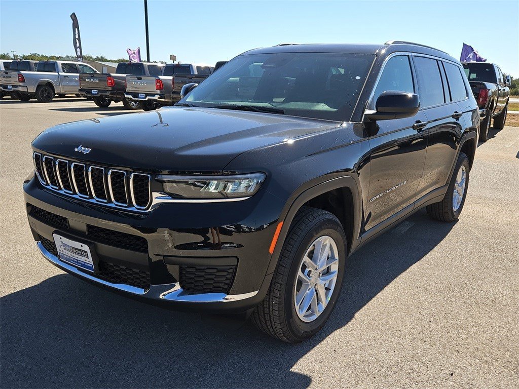 New 2025 Jeep Grand Cherokee L Laredo w/ Luxury Tech Group I image 12