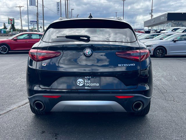 Used 2019 Alfa Romeo Stelvio Ti Sport w/ Quick Order Package 22S Sport AWD/4WD image 6
