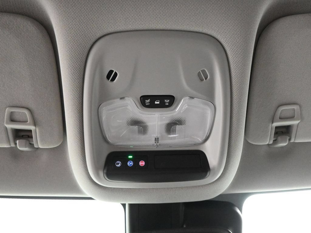 Used 2025 Chevrolet TrailBlazer LT w/ Convenience Package FWD image 25