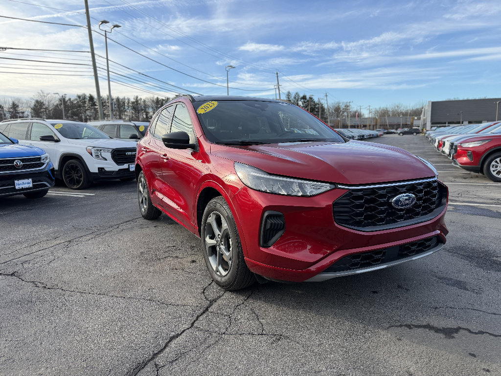 Certified 2023 Ford Escape ST-Line w/ Tech Pack #1 AWD/4WD image 10