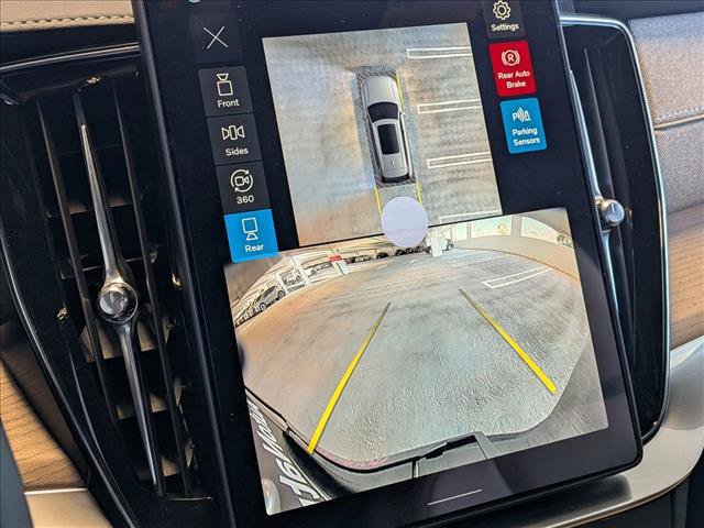 New 2026 Volvo XC90 T8 Ultra w/ Protection Package AWD/4WD image 14