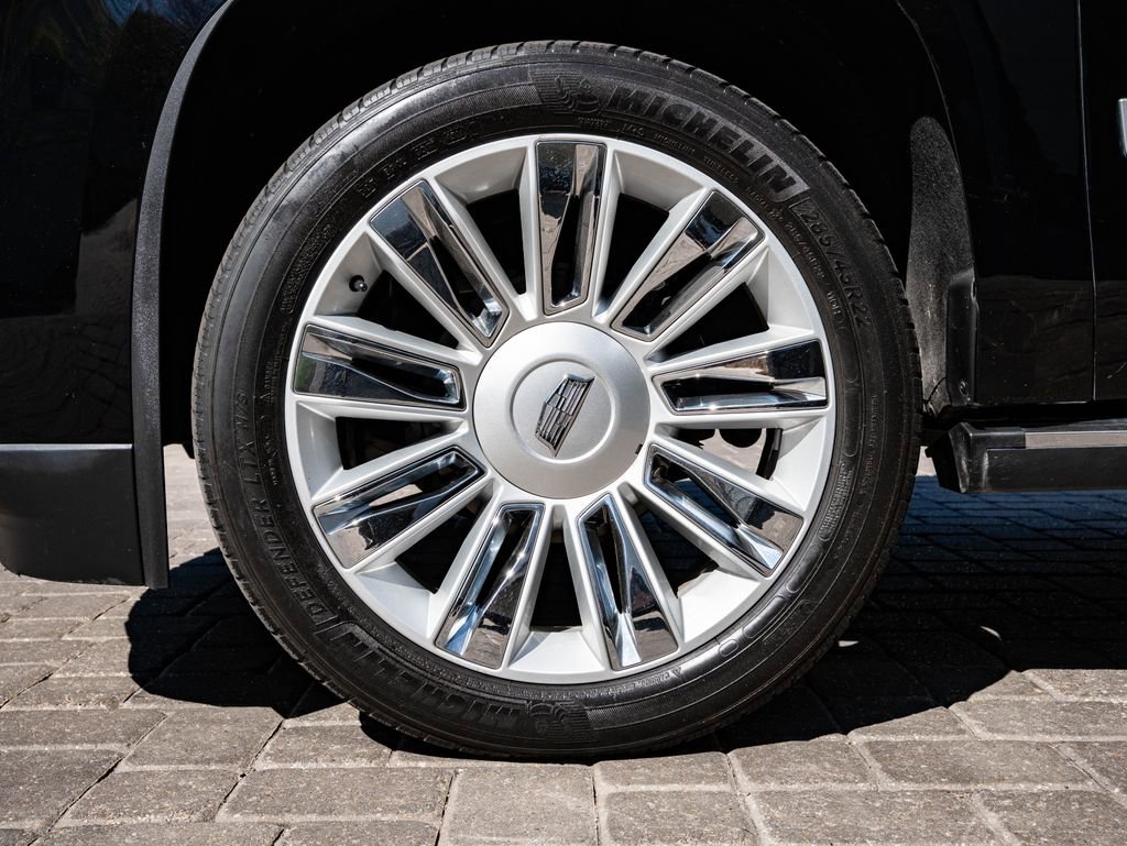 Used 2015 Cadillac Escalade Platinum image 13