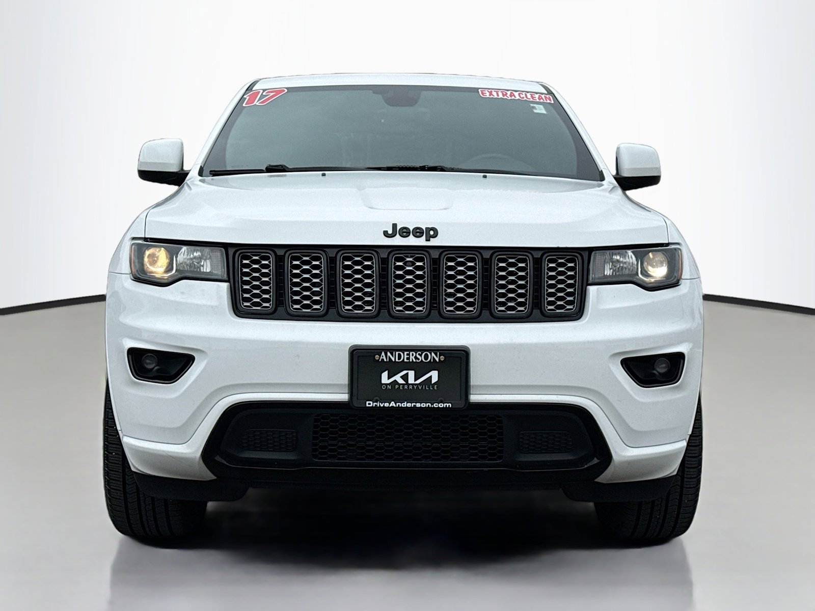 Used 2017 Jeep Grand Cherokee Altitude image 17