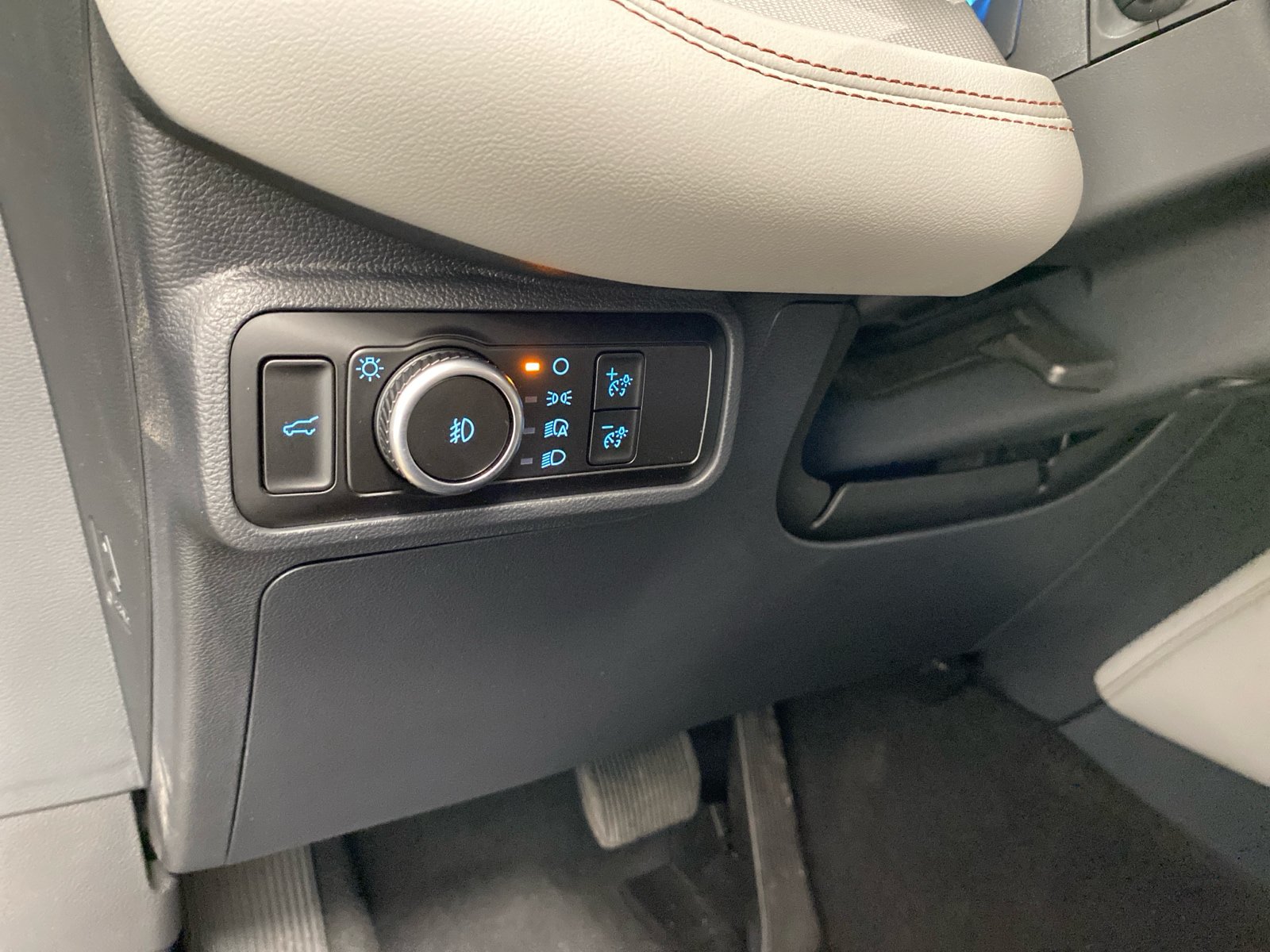 New 2026 Ford Explorer Active w/ Active Comfort Package AWD/4WD image 25