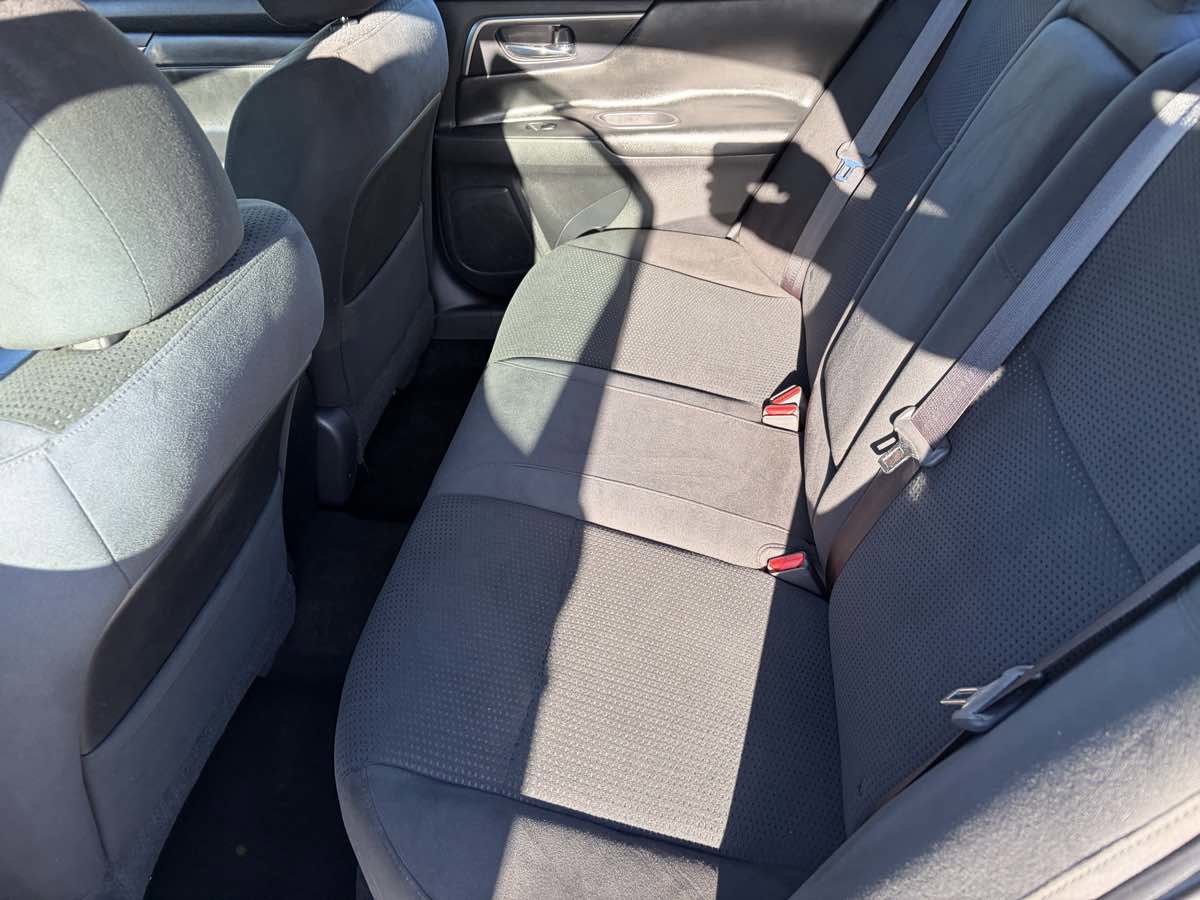 Used 2015 Nissan Altima 2.5 S w/ Special Edition Package FWD image 19