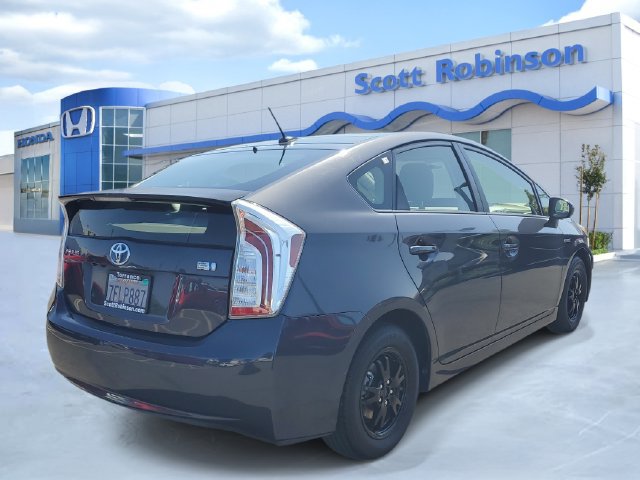 Used 2014 Toyota Prius Three w/ Solar Roof Package FWD image 4