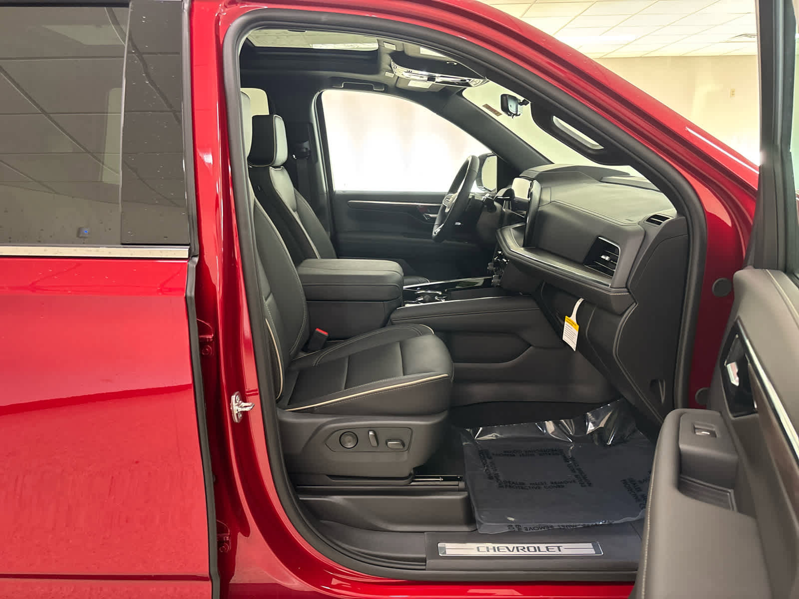 New 2026 Chevrolet Tahoe Premier image 16