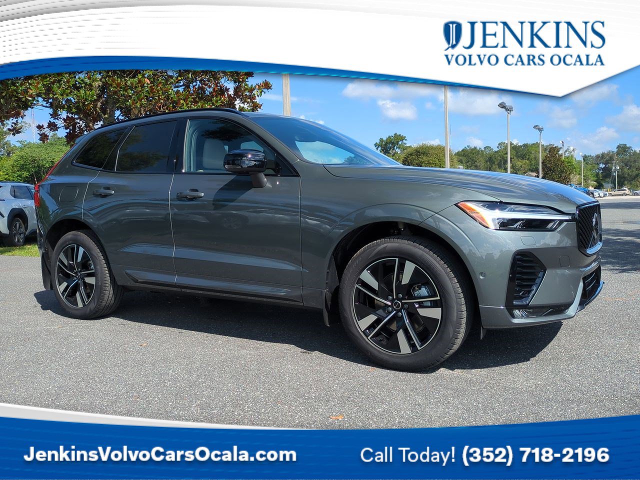 New 2026 Volvo XC60 B5 Plus w/ Climate Package