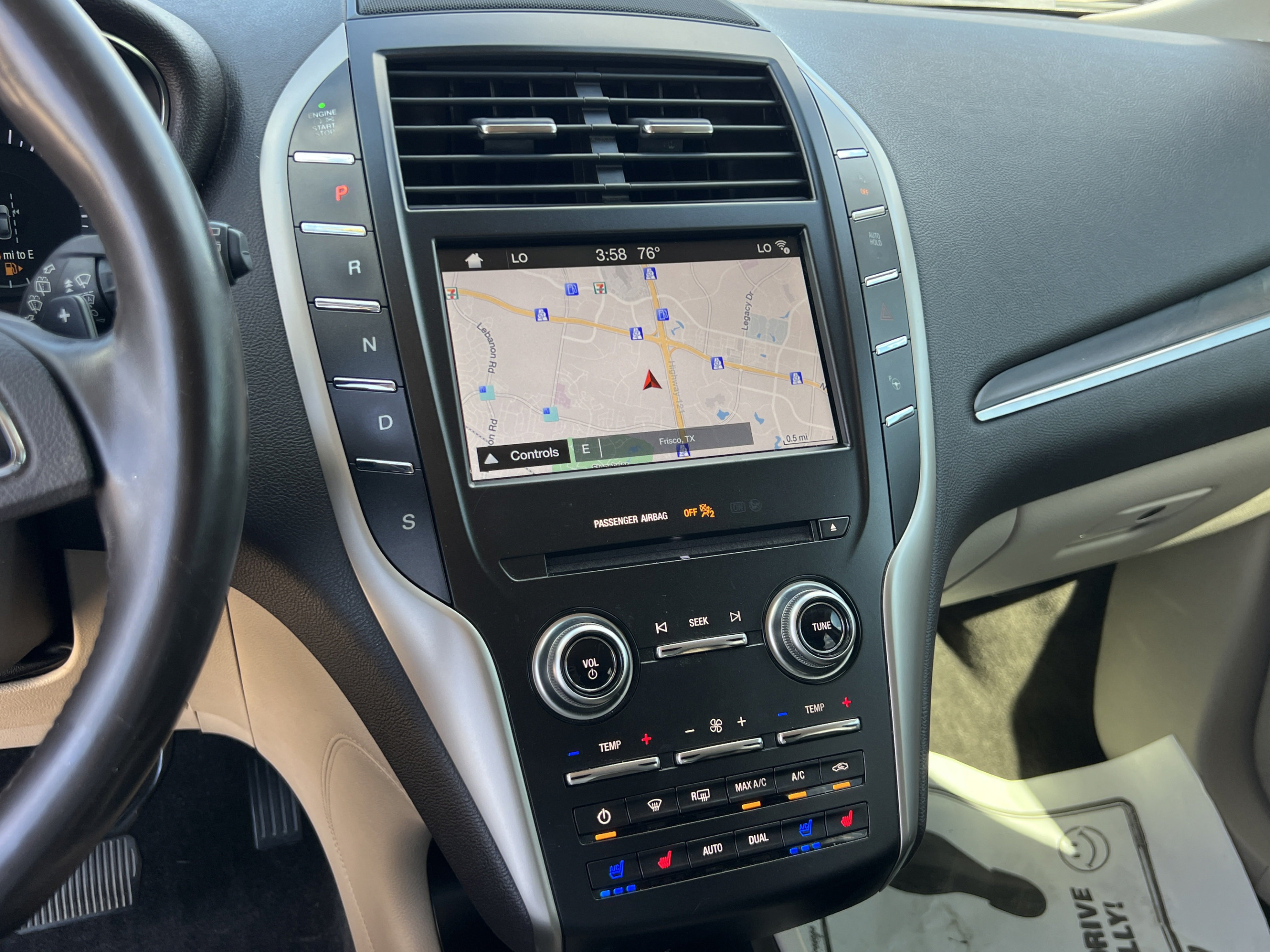 Used 2019 Lincoln MKC Reserve w/ MKC Technology Package FWD image 18