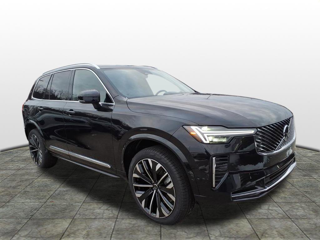 New 2026 Volvo XC90 B6 Plus w/ Protection Package Premier