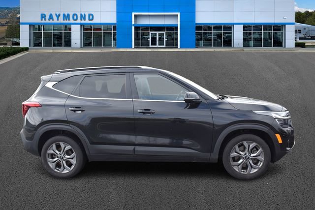 Used 2024 Kia Seltos S image 2