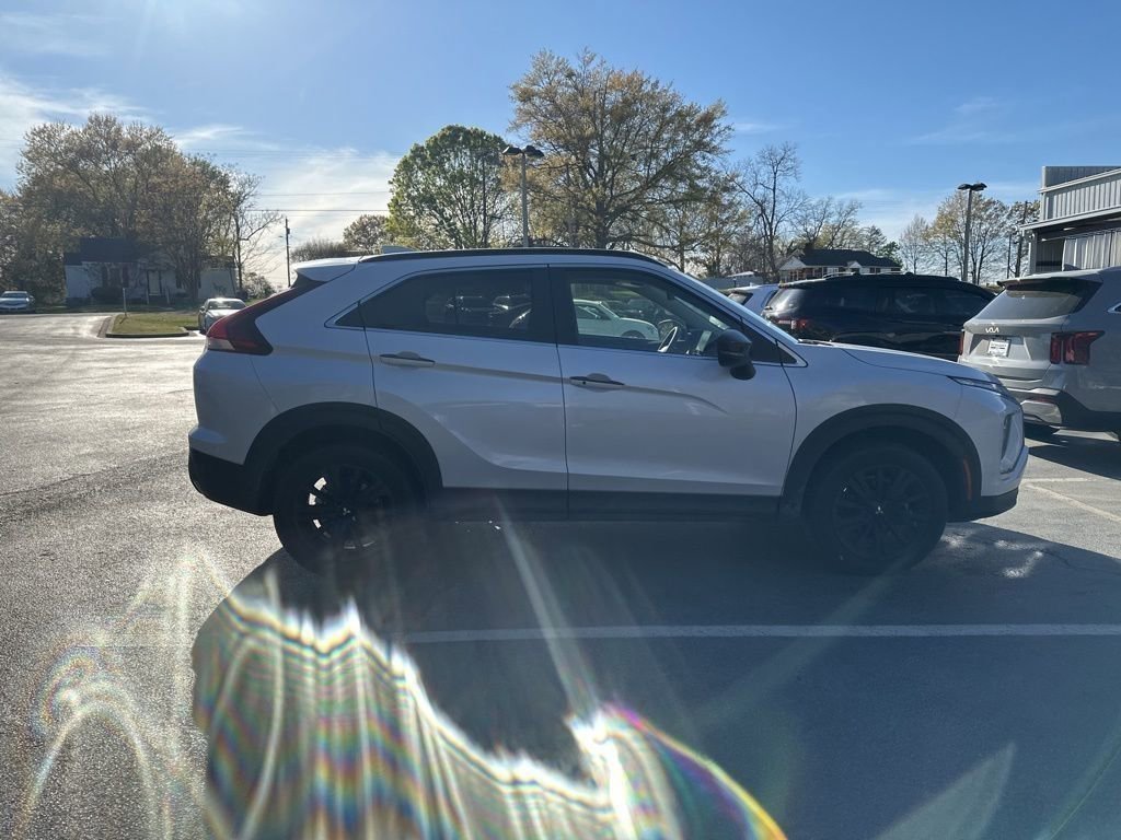 Used 2024 Mitsubishi Eclipse Cross Black Edition image 7