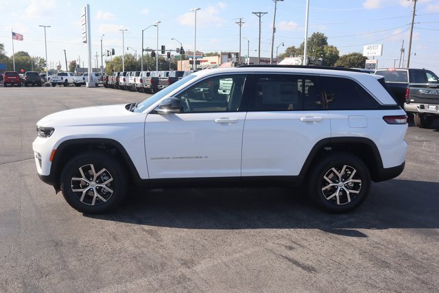 New 2025 Jeep Grand Cherokee Limited image 22