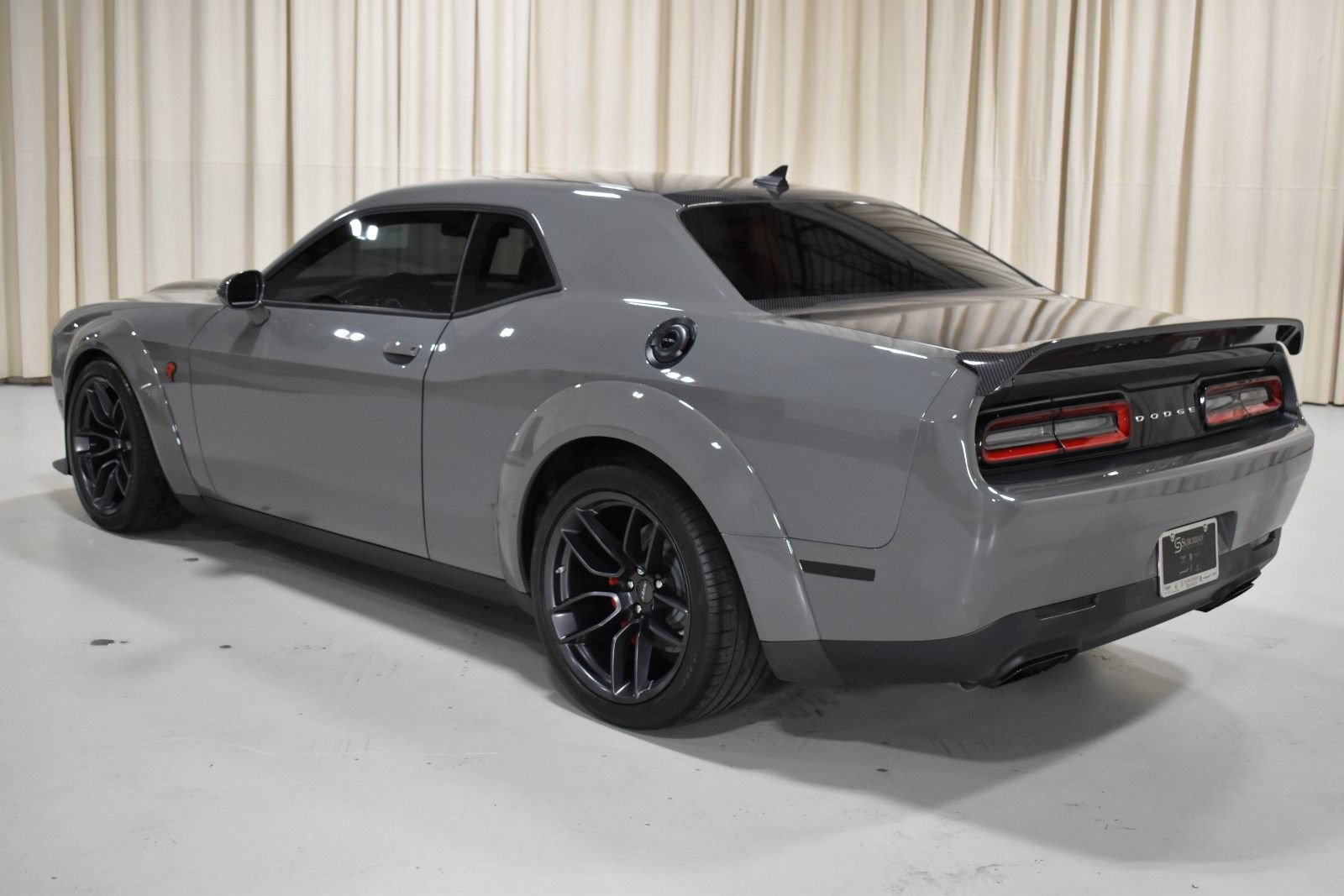 Used 2019 Dodge Challenger SRT Hellcat Redeye RWD image 7
