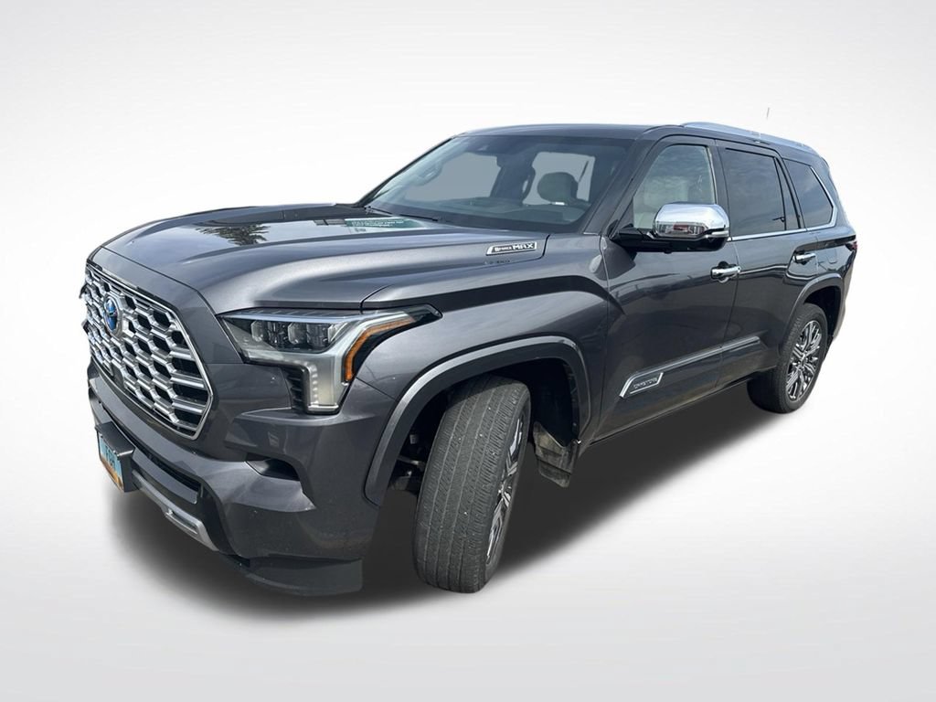 Used 2023 Toyota Sequoia Capstone AWD/4WD image 6