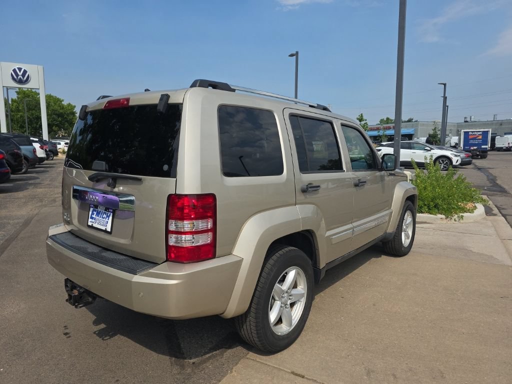 Used 2011 Jeep Liberty Limited w/ Comfort/Convenience Group AWD/4WD image 5