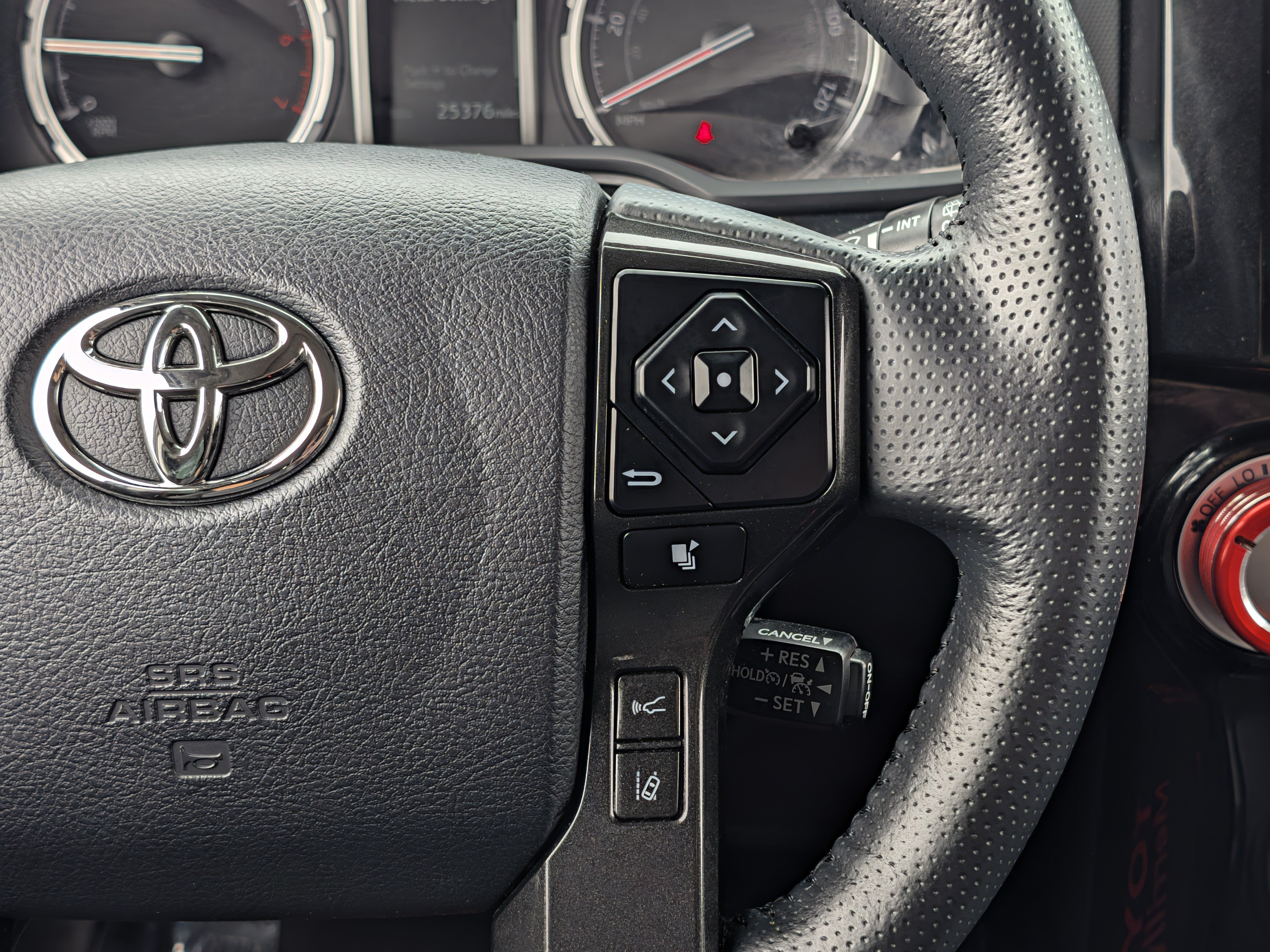 Certified 2024 Toyota 4Runner TRD Off-Road Premium w/ Off Road Premium Plus Package AWD/4WD image 28