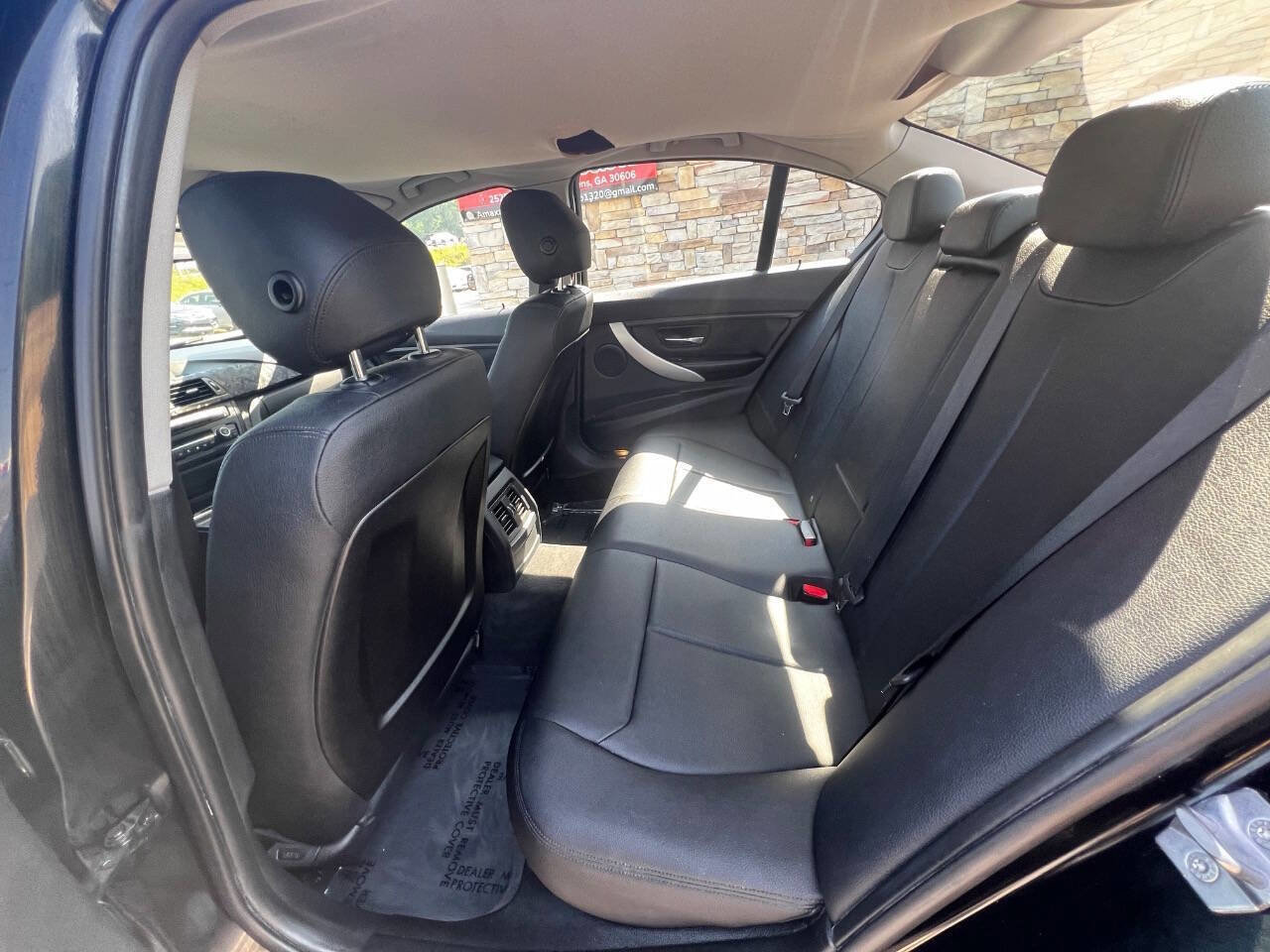 Used 2014 BMW 320i Sedan RWD image 15