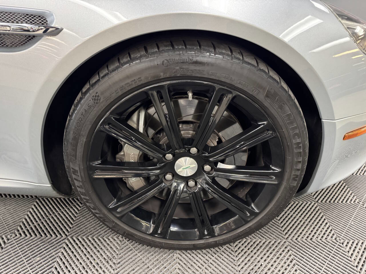 Used 2011 Aston Martin Rapide image 18