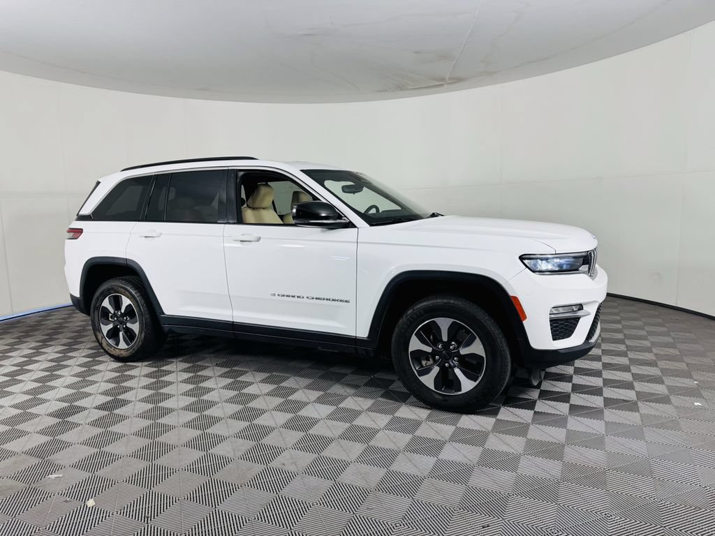 Used 2024 Jeep Grand Cherokee Limited 4xe AWD/4WD image 2
