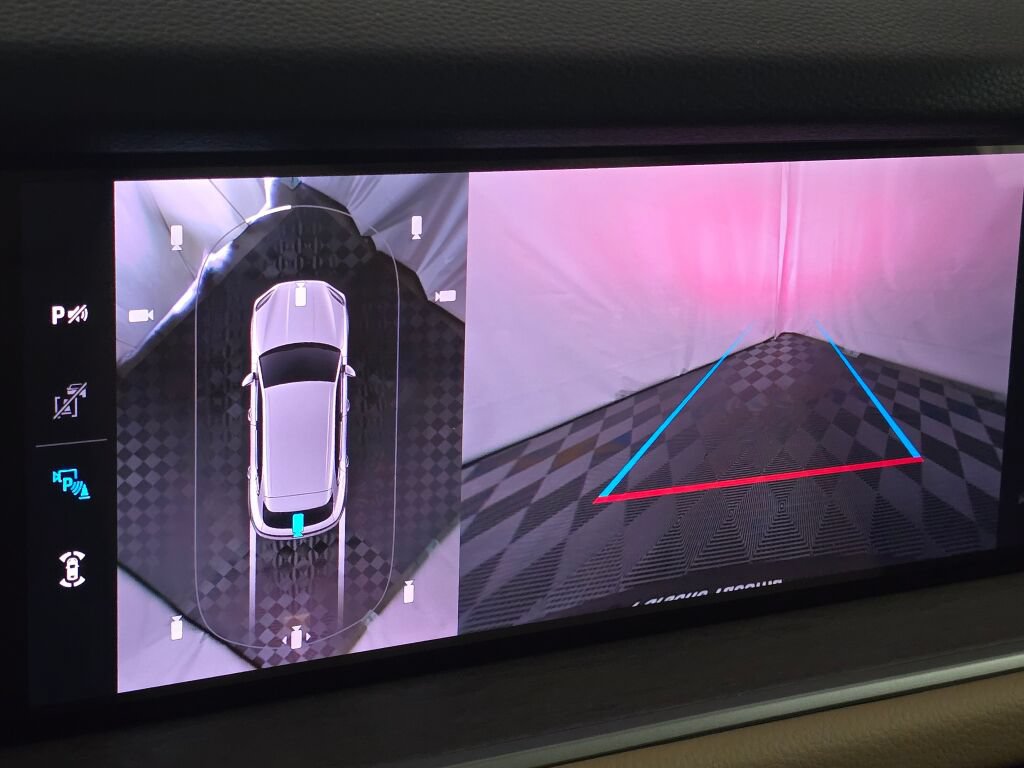 Certified 2026 Porsche Cayenne AWD/4WD image 43