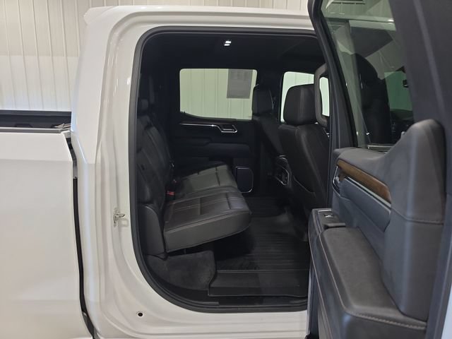 Used 2023 Chevrolet Silverado 1500 High Country w/ Technology Package AWD/4WD image 29