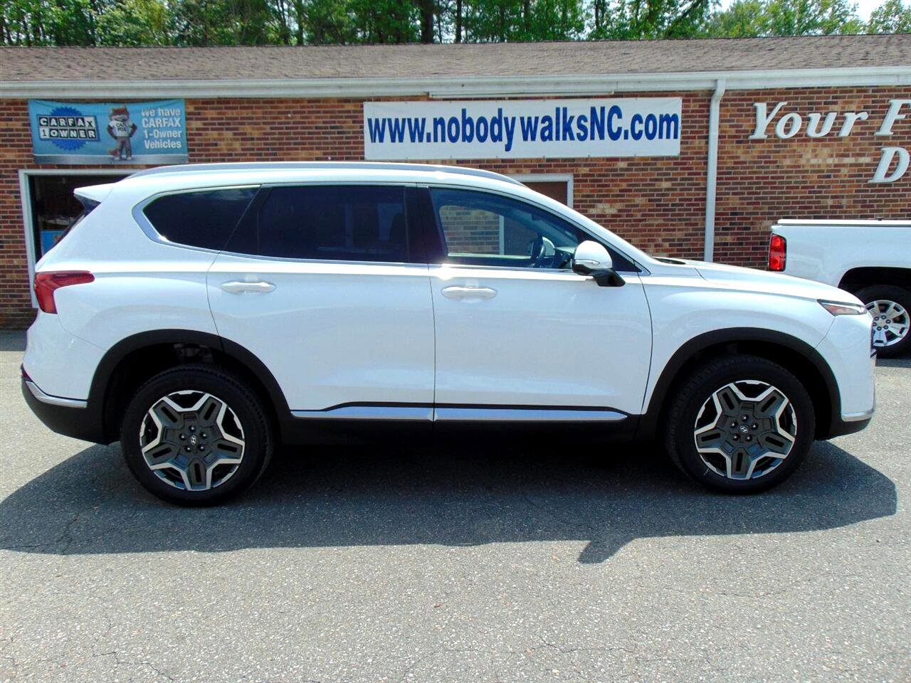 Used 2023 Hyundai Santa Fe Limited image 4