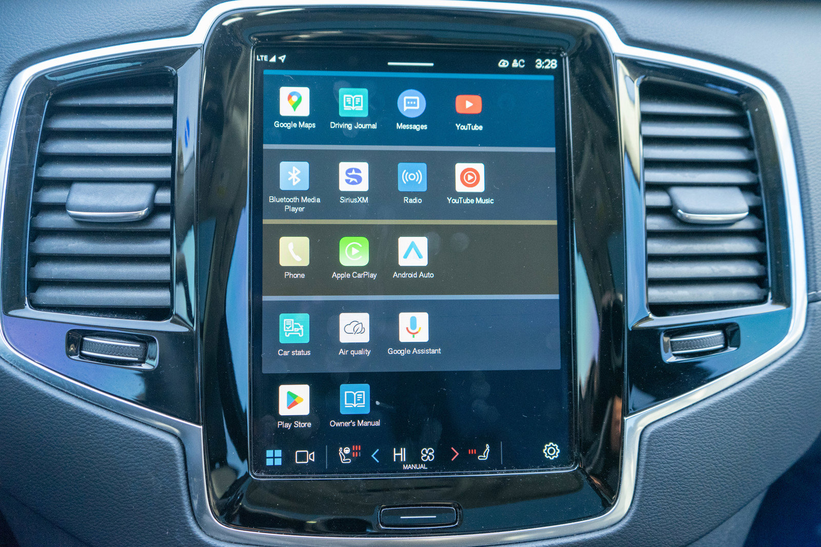 Used 2023 Volvo XC90 B6 Ultimate image 19